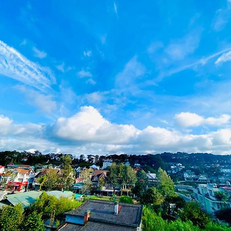 Roha Hotel Dalat Exteriör bild